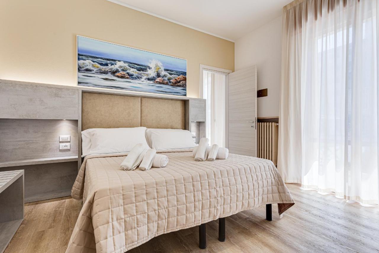 Hotel Amalfi Беллария-Иджеа-Марина Экстерьер фото